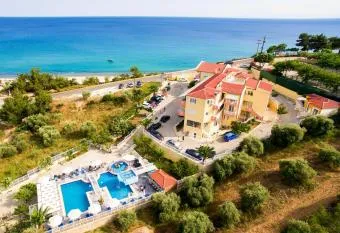 Discovery Hotel has Balcony rooms