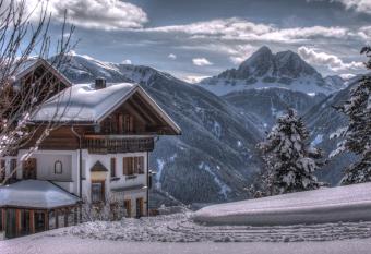 Herol - my mountain retreat has Balcony rooms