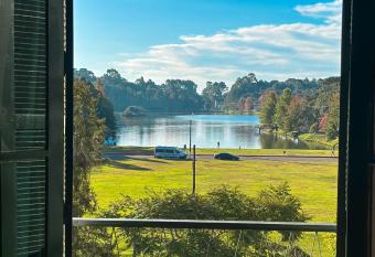 Hotel Cavalinho Branco allows 18 year olds to book a room
