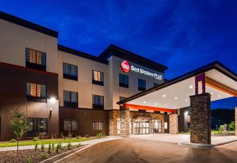 Best Western Plus New Richmond Inn & Suites allows 18 year olds to book a room