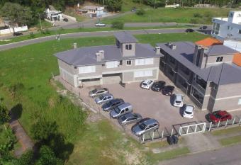 Residencial Infinito - Praia de Palmas has Balcony rooms