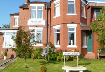 Greenlaw Guest House allows 18 year olds to book a room