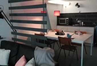 Simplon Hostel has Balcony rooms