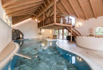 Sporthotel Exclusive has Balcony rooms