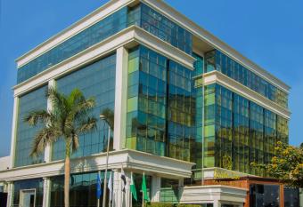 Golden Inn Hotel has Smoking rooms