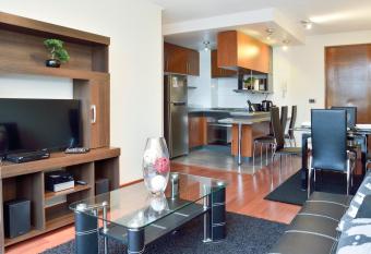 Norus Apartments Providencia allows 18 year olds to book a room