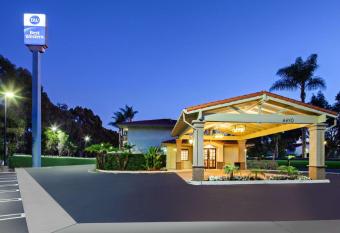 Best Western Chula Vista/Otay Valley Hotel allows 18 year olds to book a room