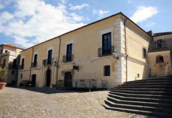 B&B Palazzo Pancaro has Balcony rooms