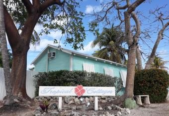 Tropical Cottages has Balcony rooms