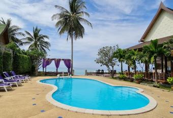 Phangan Cabana Resort and Restaurant has Balcony rooms