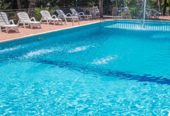 Hotel Eden allows 18 year olds to book a room