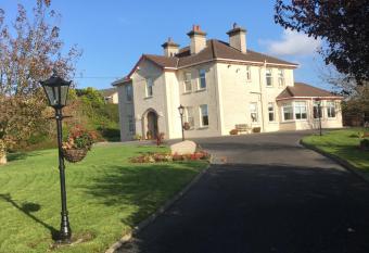 Quignalegan House allows 18 year olds to book a room