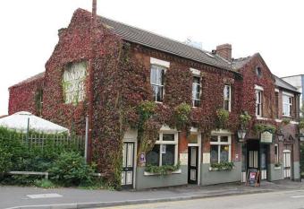 Lyndon House allows 18 year olds to book a room