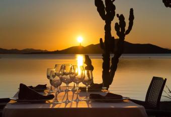 RentyPlus 309 La Manga del Mar Menor allows 18 year olds to book a room