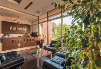 Amazona Hotel has rooms with a private hot tub