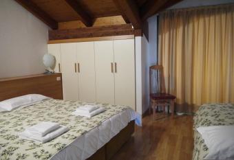 Hotel Oasi has Balcony rooms