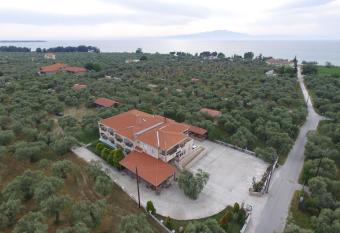 Iraklis Hotel has Balcony rooms