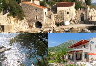 Sunny House Free Parking has Balcony rooms