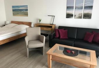 Steiner Strandappartements Appartement 304 Seeseite has Balcony rooms