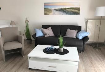 Steiner Strandappartements Appartement 110 S  dseite mit seitlichem Meerblick has Balcony rooms