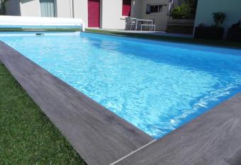 La cl   de vos R  ves has Balcony rooms