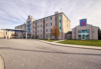 Motel 6 London Ontario allows 18 year olds to book a room