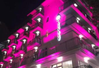 Lively Hotel allows 18 year olds to book a room