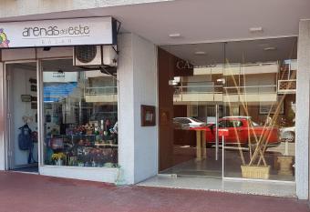 DEPARTAMENTO CENTRO PEN  NSULA allows 18 year olds to book a room