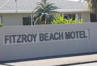 Beach Street Motel Apartments allows 18 year olds to book a room