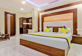 Itsy By Treebo - Royal Residency allows 18 year olds to book a room