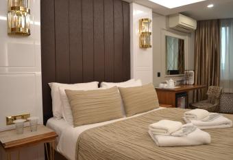 Gumus Palace Gungoren has Smoking rooms