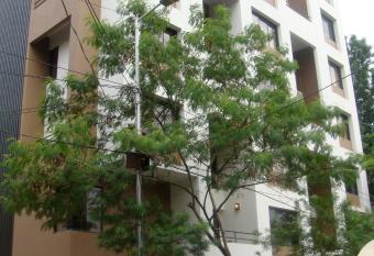 AR Suites Fontana Bay - Kalyani Nagar allows 18 year olds to book a room