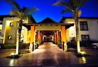 Villa Bali Luxury Guesthouse has Balcony rooms