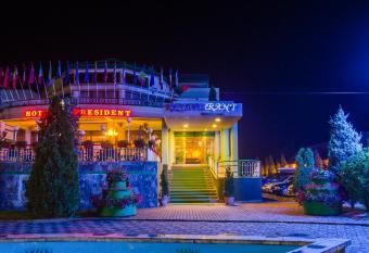 Hotel President has Balcony rooms