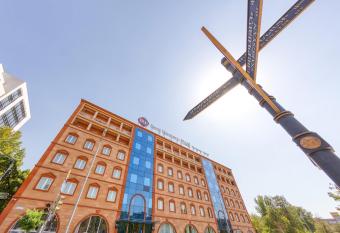 Best Western Plus Congress Hotel Yerevan allows 18 year olds to book a room
