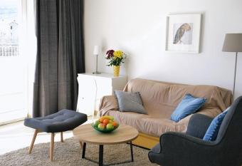 Rube  i has Balcony rooms