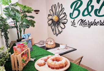 B&B La margherita has Balcony rooms