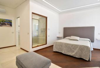 Relais Mil   has Balcony rooms