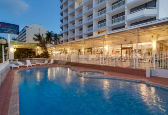 Acacia Court Hotel has Balcony rooms