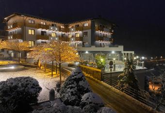 Ariston Lake View Hotel has Balcony rooms