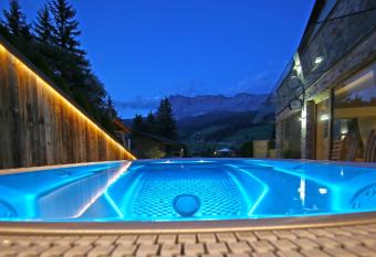 La Bercia Dolomites Chalet has Balcony rooms