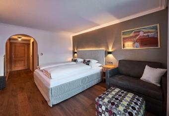 Hotel Garni Edelweiss has Balcony rooms