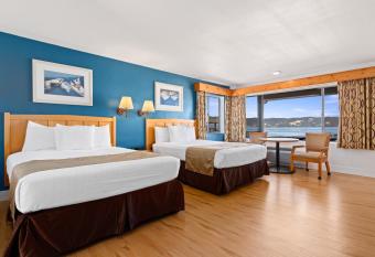 Skylark Shores Resort has Balcony rooms