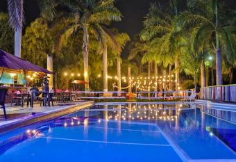 Palmas De Santa Elena has Smoking/Balcony rooms