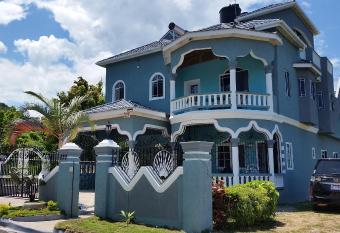 Bailey s Bed and Breakfast has Balcony rooms