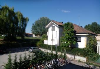 Vicino al Prato della Valle allows 18 year olds to book a room