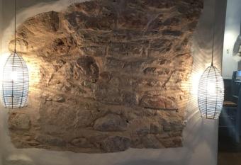 Astrofegia guest house has Balcony rooms