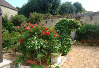 gite coup de coeur saint aubin sur mer has Smoking rooms
