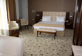 Hotel President has Balcony rooms