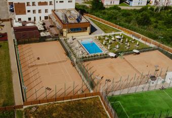 Tci Social Club has Balcony rooms